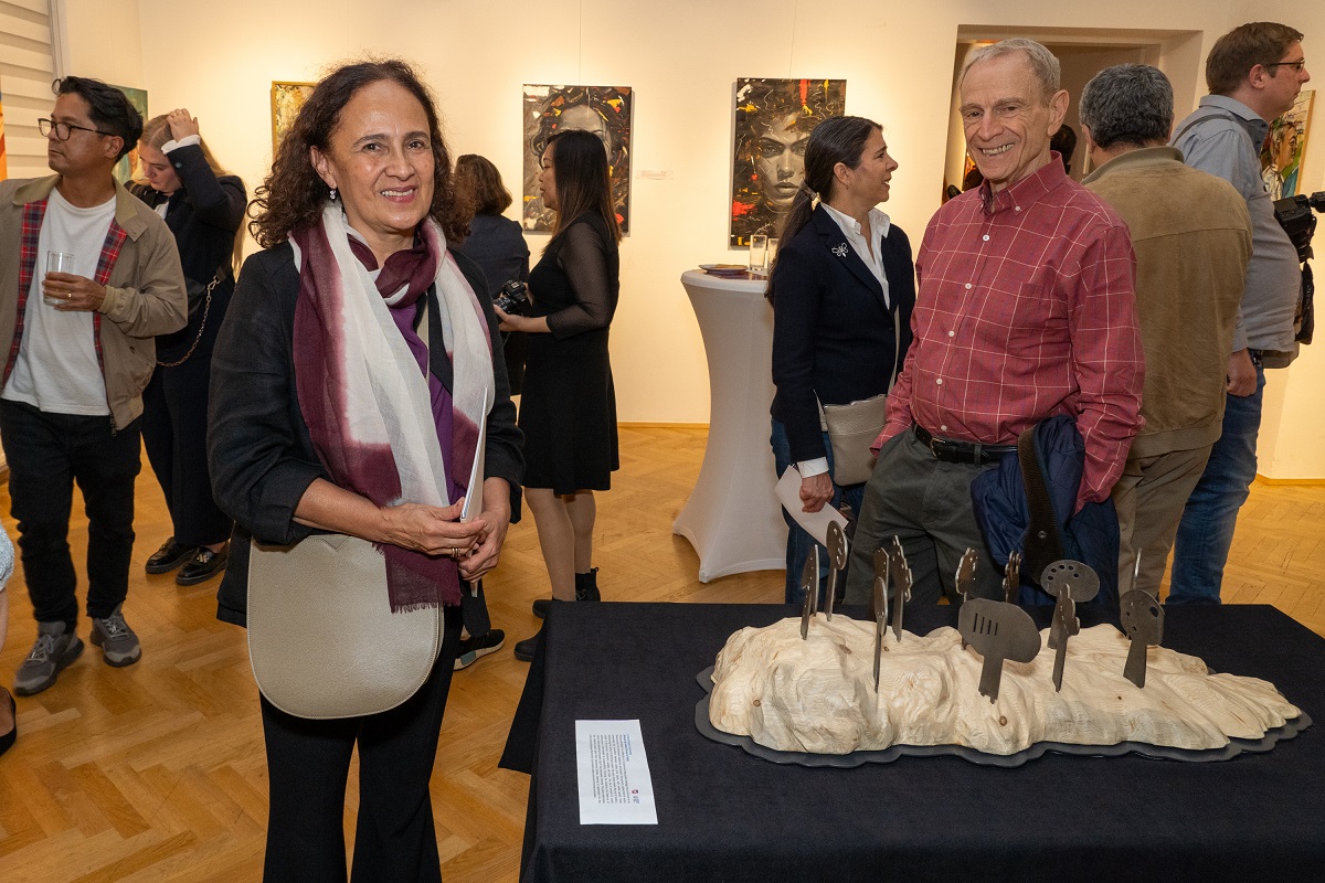 Obra colombiana “Bosque de Niebla” presente en la exhibición Diversidad Cultural e Inclusión en Viena