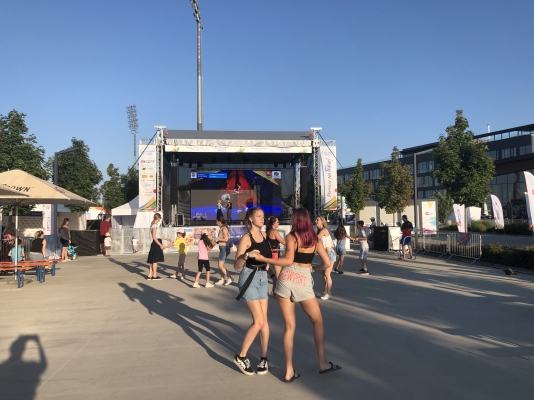 Salsa olímpica en Eslovaquia con la embajada de Colombia en Austria en el marco del Festival Olímpico en Eslovaquia