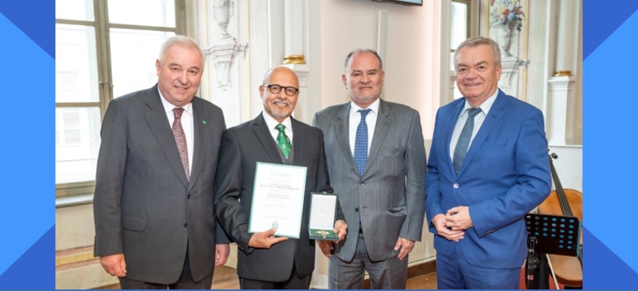 Cónsul Honorario de Colombia en Graz, Austria, recibe la Gran Distinción de Honor del Estado Federal de Estiria
