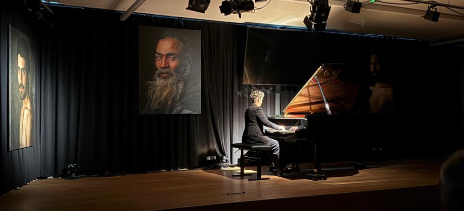 Reflejos de Macondo en Viena: impactantes fotografías de Óscar Perfer se fusionan con la extraordinaria interpretación de la pianista María José de Bustos