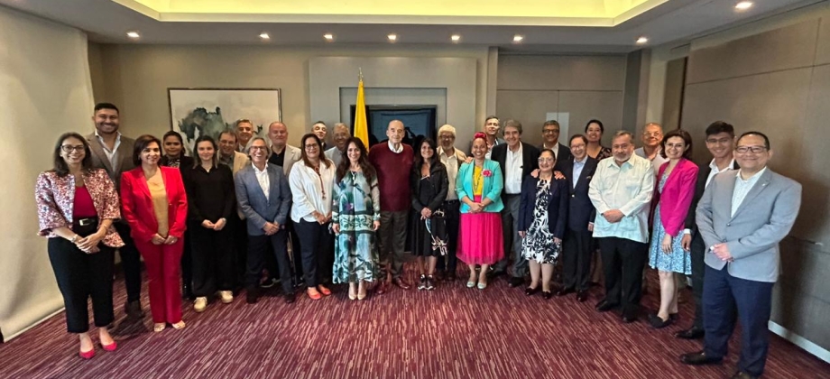 Ministro de Relaciones Exteriores Álvaro Leyva Durán lideró encuentro estratégico con embajadores de Colombia en Europa