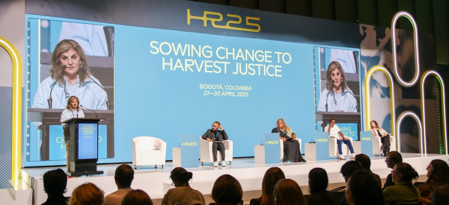 “El debate global sobre drogas ha entrado en una nueva fase embajadora Laura Gil en Conferencia Internacional sobre reducción de daños